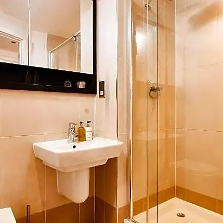 Deluxe Centre Free Parking River View Balcony *