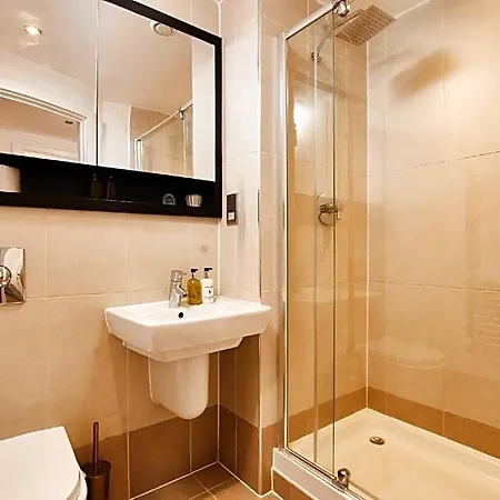 Deluxe Centre Free Parking River View Balcony * Лидс