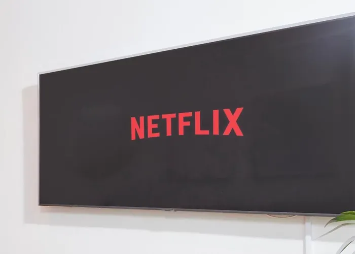 Apartment Deluxe Centre Free Parking River View Balcony *